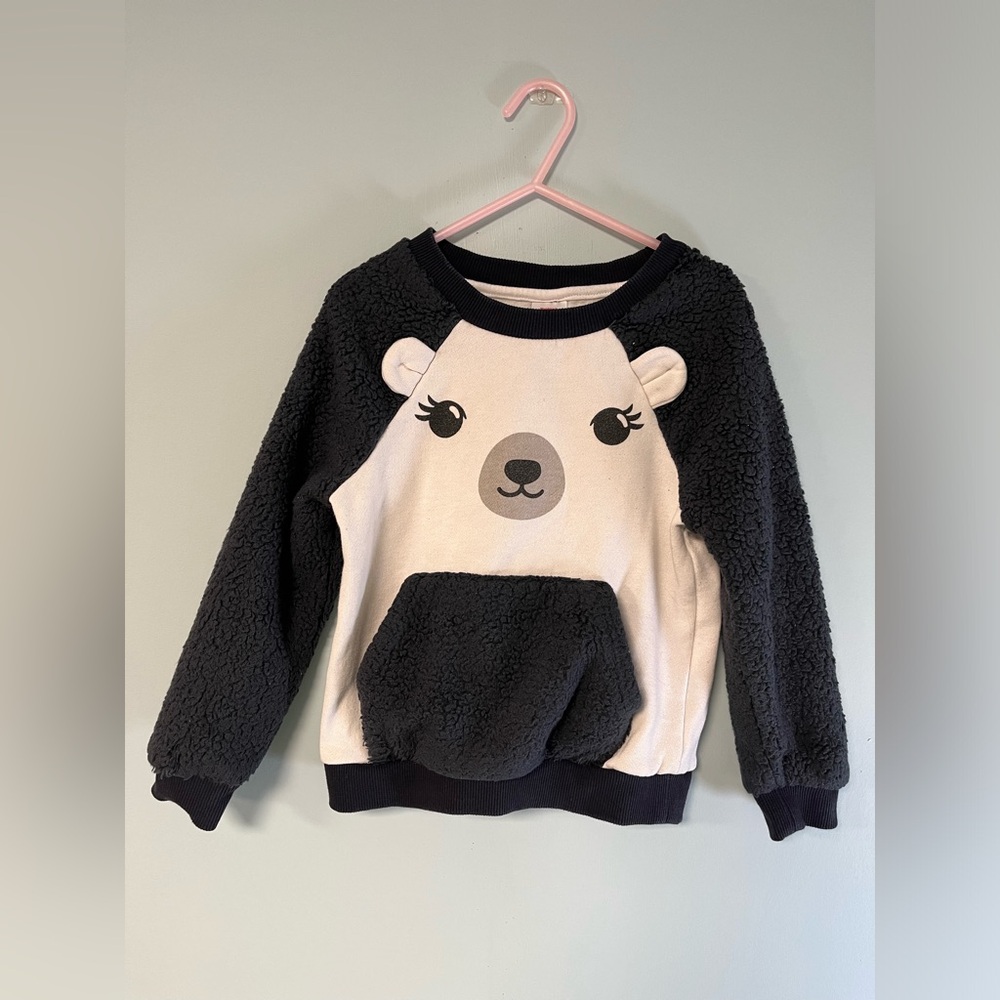Fabkids Polar Bear Long Sleeve Sweatshirt with front Pocket, Girl Size 4T-5T